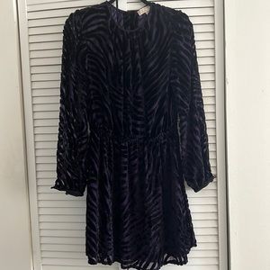 How gorgeous is this dress?!!